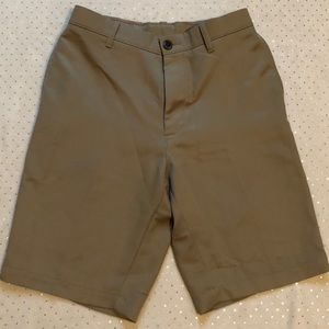 Haggar - Men’s Khaki Dress/Golf Shorts - Size 30